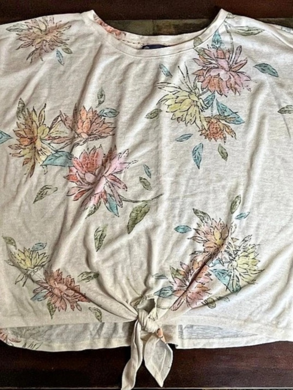 Democracy Women’s Floral Tie-Front Top in White & Pink Size Medium